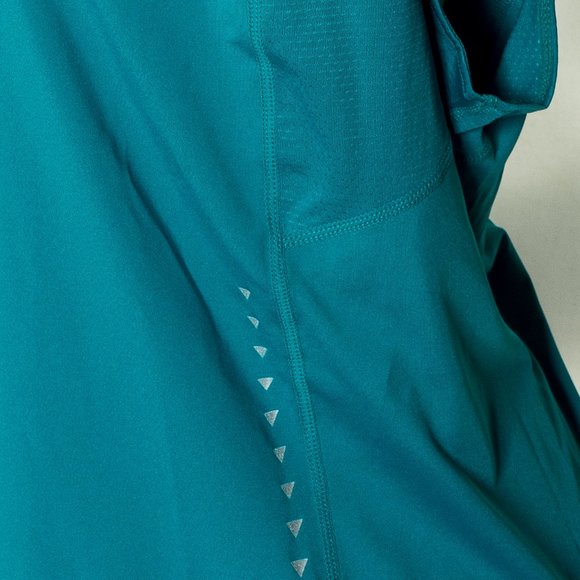 NWT Pacesetter Reflective Womens T-Shirt - Picture 6 of 8